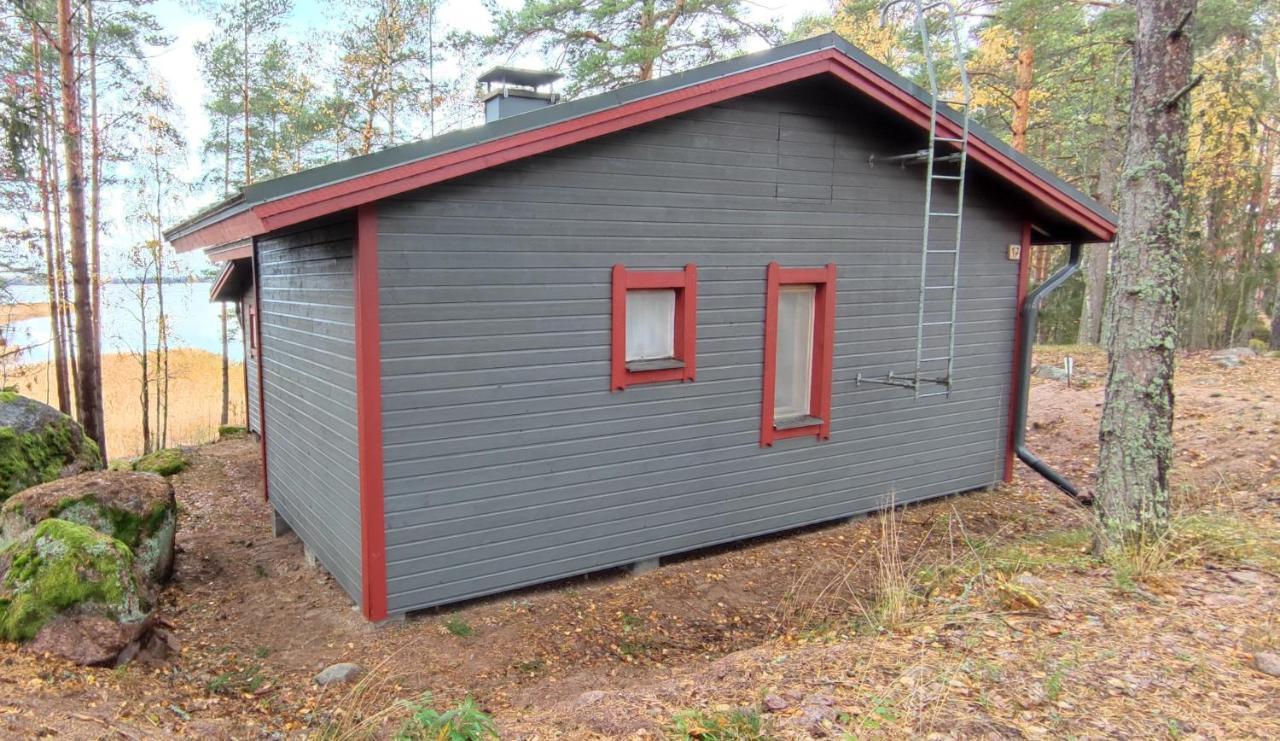 Pyhtaeaen Vuokramoekit Tuuski Exterior foto