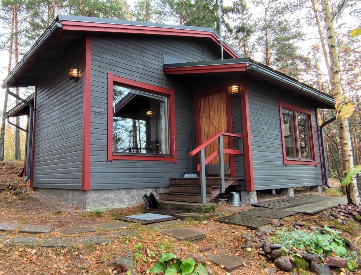 Pyhtaeaen Vuokramoekit Tuuski Exterior foto