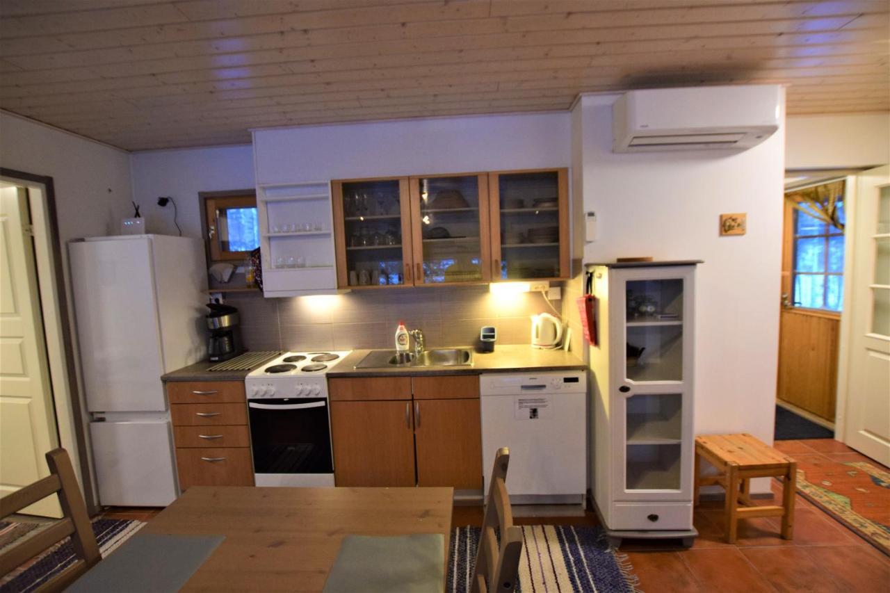 Pyhtaeaen Vuokramoekit Tuuski Exterior foto