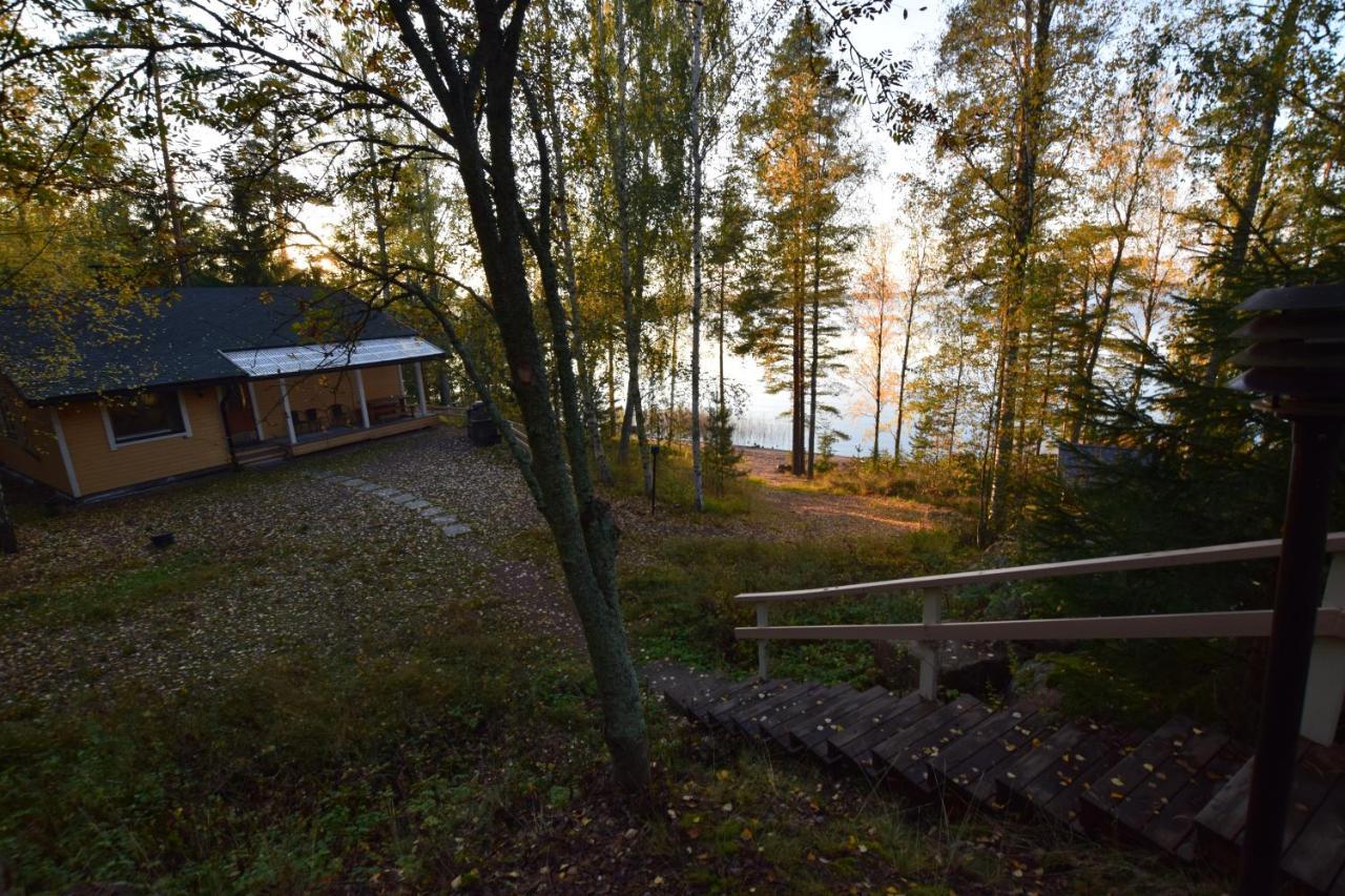 Pyhtaeaen Vuokramoekit Tuuski Exterior foto