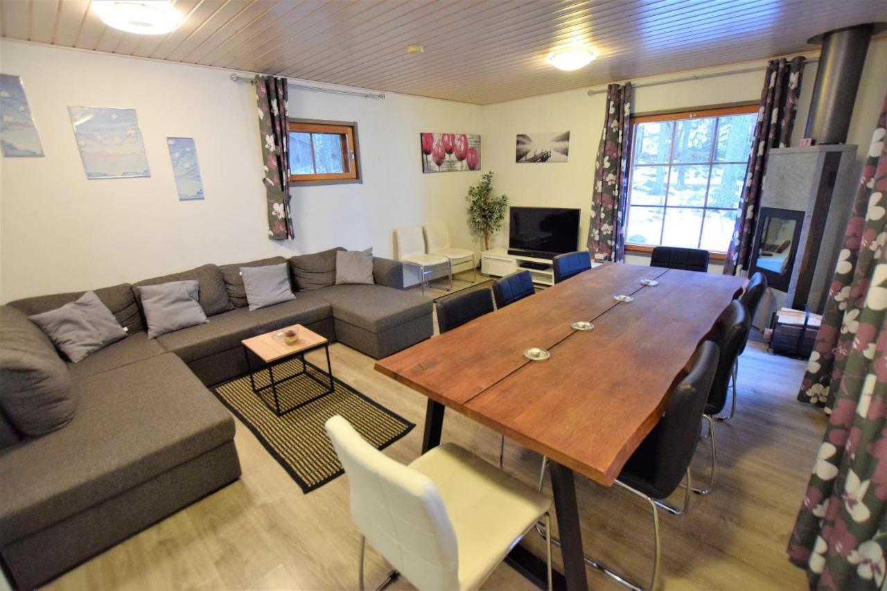 Pyhtaeaen Vuokramoekit Tuuski Exterior foto