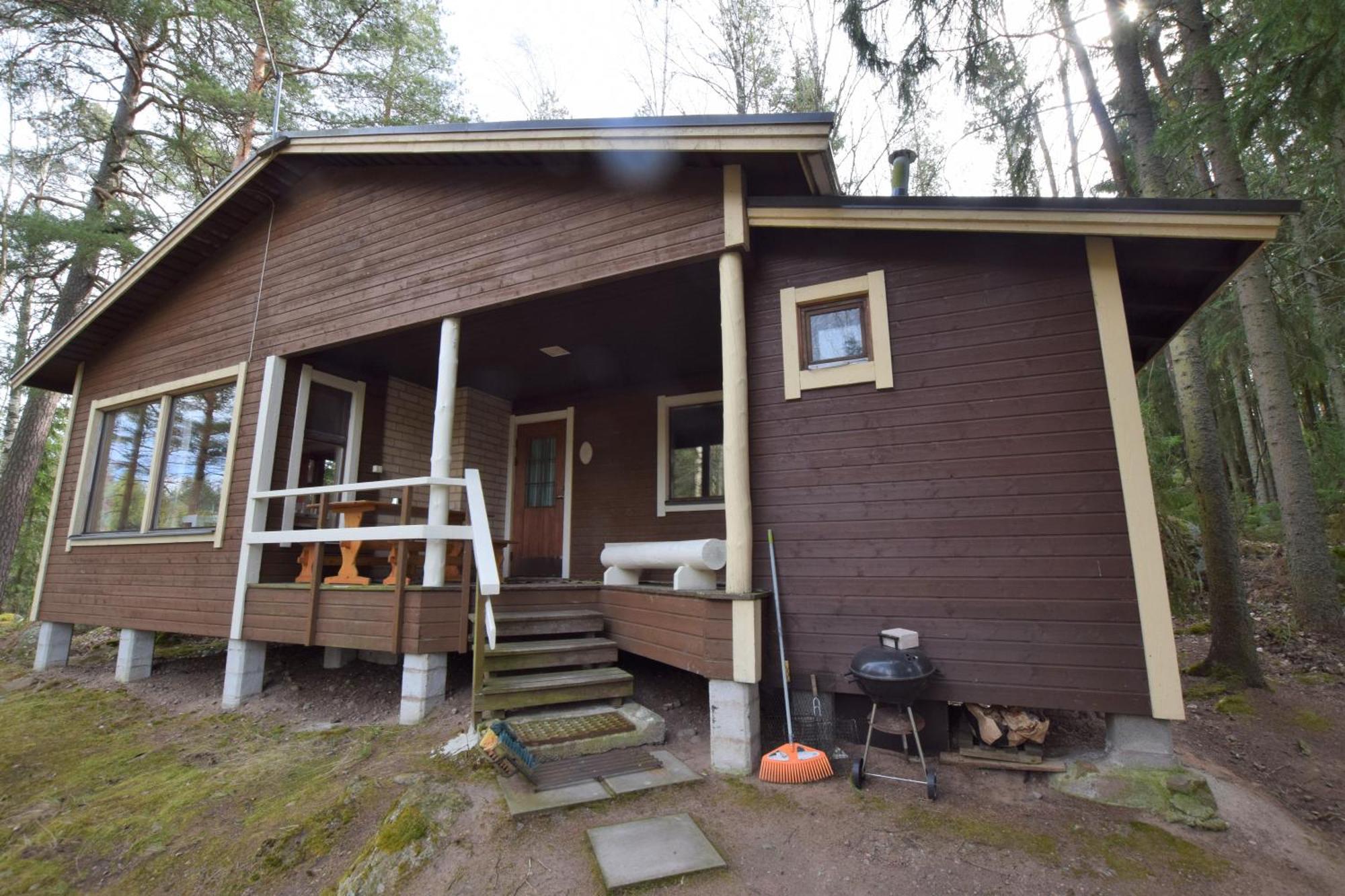 Pyhtaeaen Vuokramoekit Tuuski Exterior foto